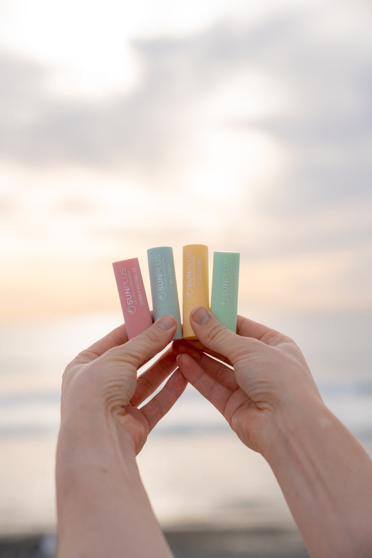 Fresh Mint Lip Life Nourishing Lip Balm SPF 25 - with Organic Aloe, Jojoba, Red Raspberry and Evening Primrose.